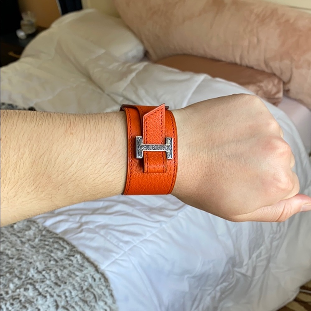 HERMÈS Leather Cuff Bracelet